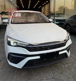2025 ام جي 5 بلس