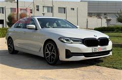 BMW 5-Series 2023