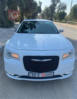 2017 كرايسلر 300