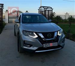 2018 نيسان روج