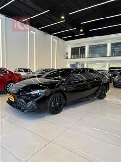 Toyota Camry 2025