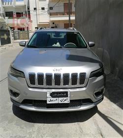 2019 جيب شيروكي