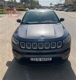 2022 جيب كومباس