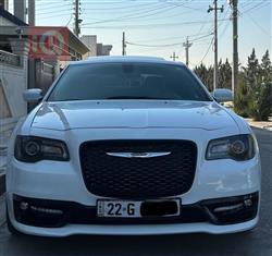 2017 كرايسلر 300