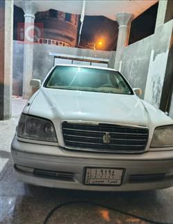 Toyota Crown 2000