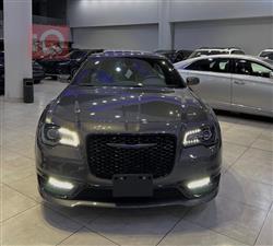 2023 كرايسلر 300