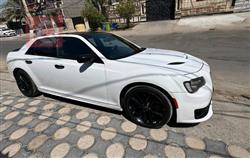 2019 كرايسلر 300