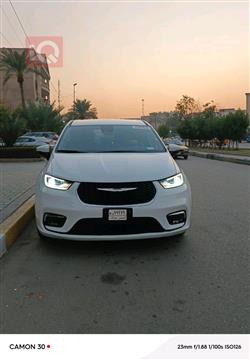 Chrysler Pacifica 2023
