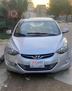 Hyundai Elantra 2012