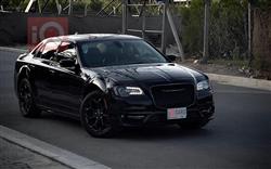 2021 كرايسلر 300