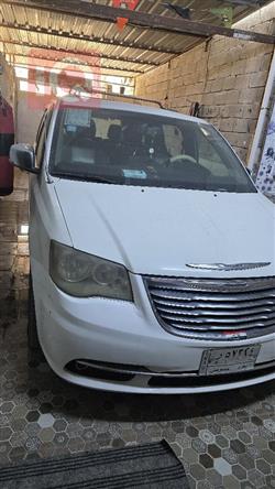 Chrysler Town and Country 2012