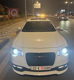 Chrysler 300 2023