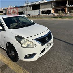 Nissan Sunny 2022