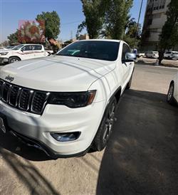 2018 جيب جراند شيروكي