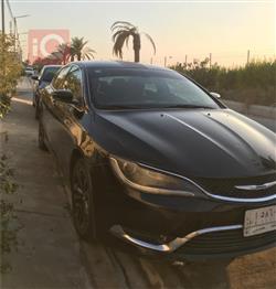 2015 كرايسلر 200