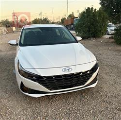Hyundai Elantra 2023
