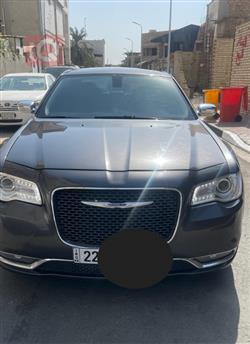 2017 كرايسلر 300