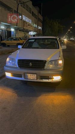 Toyota Crown 2000