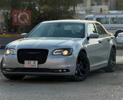 2023 كرايسلر 300