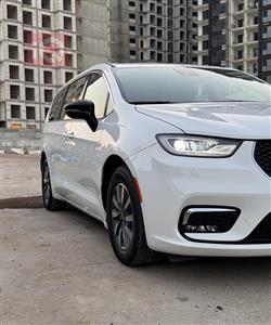 Chrysler Pacifica 2024