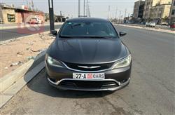 2016 كرايسلر 200