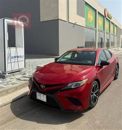 Toyota Camry 2019