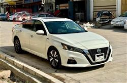 Nissan Altima 2019