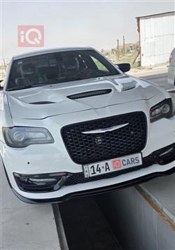 2019 كرايسلر 300