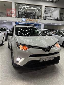 Toyota RAV4 2017