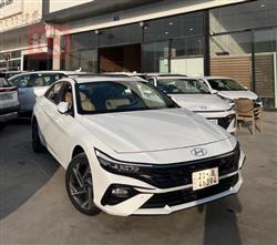 Hyundai Elantra 2024