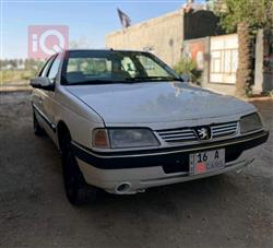 Peugeot 405 2012