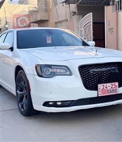 2023 كرايسلر 300