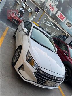 Hyundai Elantra 2019