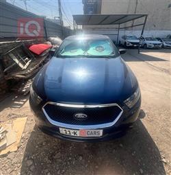 Ford Taurus 2016