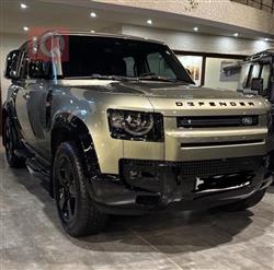 Land Rover Defender 2023