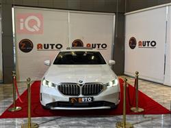 BMW 5-Series 2024