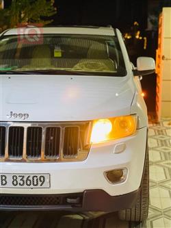 2013 جيب جراند شيروكي