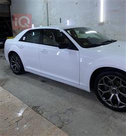 2018 كرايسلر 300