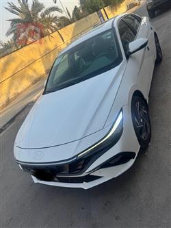 Hyundai Elantra 2024