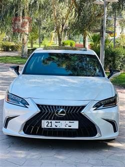 Lexus ES 2023
