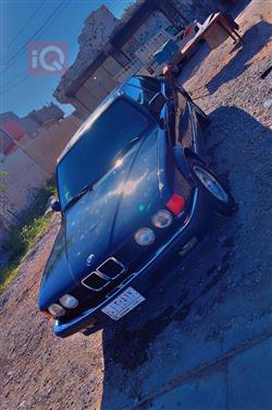 BMW 7-Series 1993