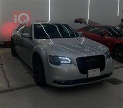2021 كرايسلر 300