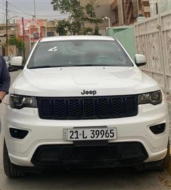 2021 جيب جراند شيروكي