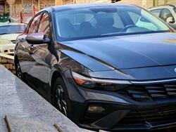 Hyundai Elantra 2024