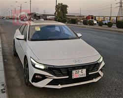 Hyundai Elantra 2024
