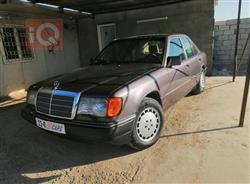 Mercedes-Benz E-Class 1993