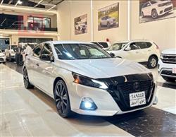 Nissan Altima 2020