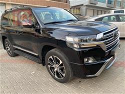 2018 تويوتا لاندكروزر