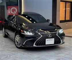 Lexus ES 2023