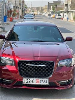 2018 كرايسلر 300